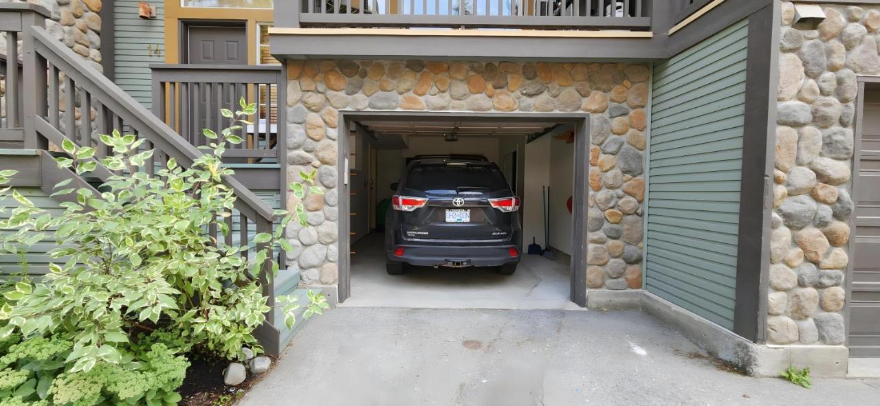 Snowy Creek 14 Villa Whistler Exterior photo