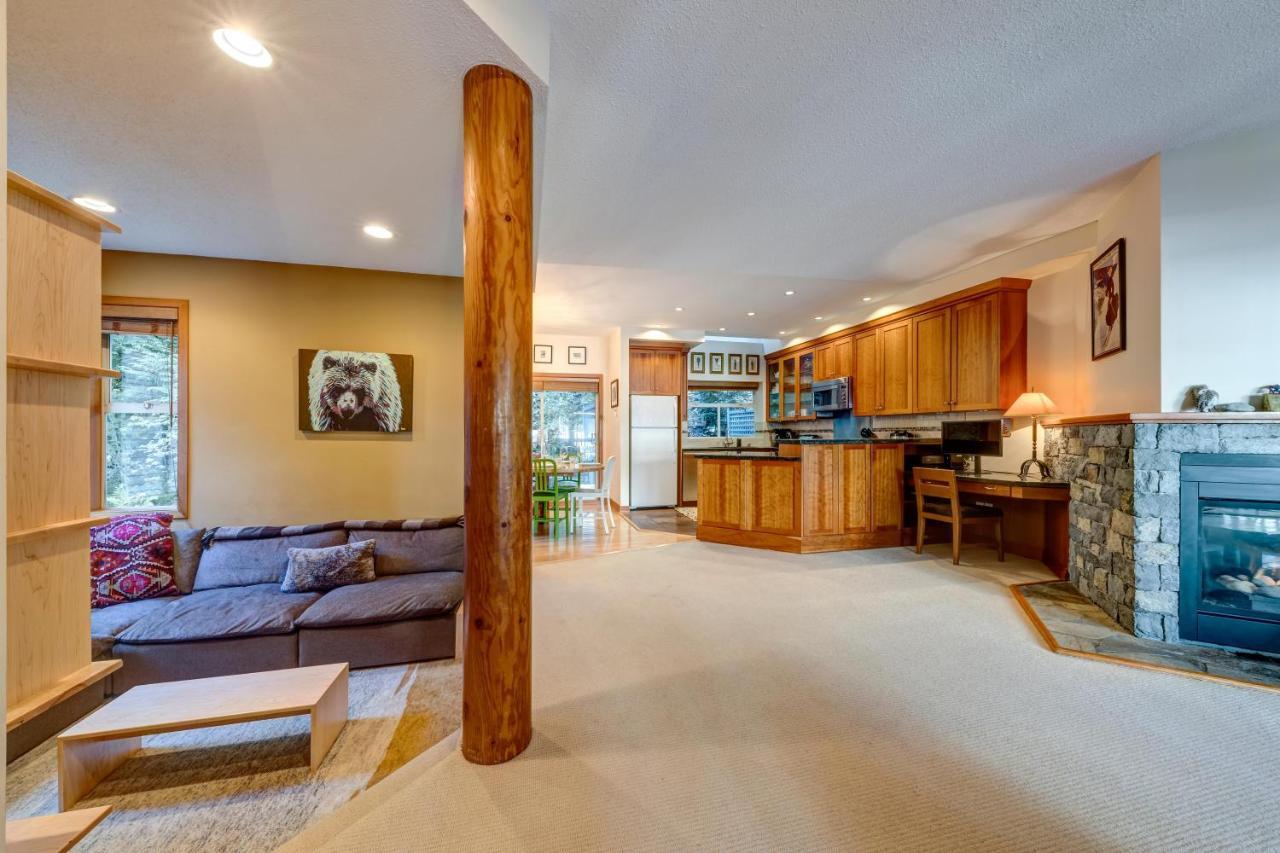 Snowy Creek 14 Villa Whistler Exterior photo