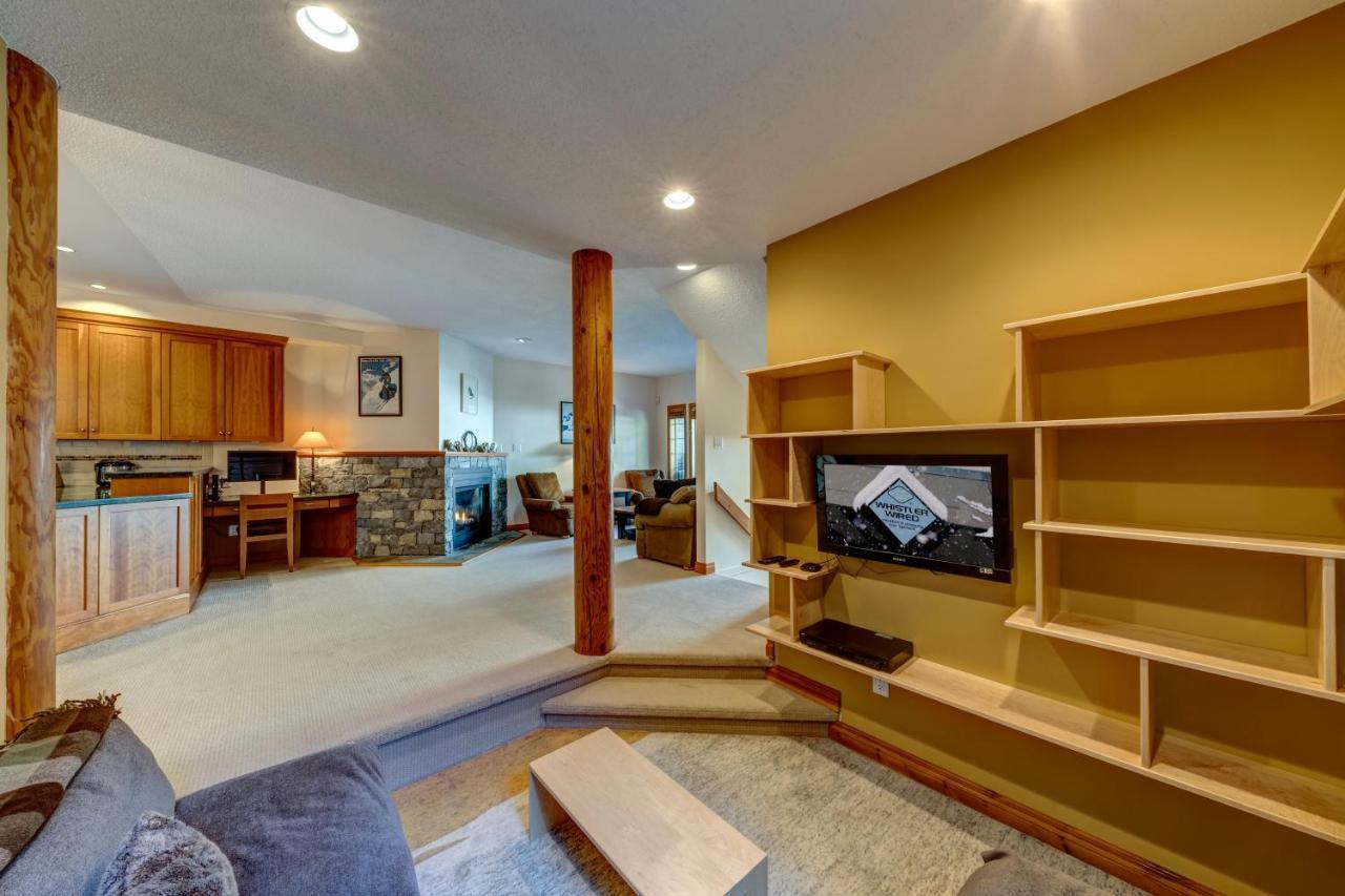 Snowy Creek 14 Villa Whistler Exterior photo