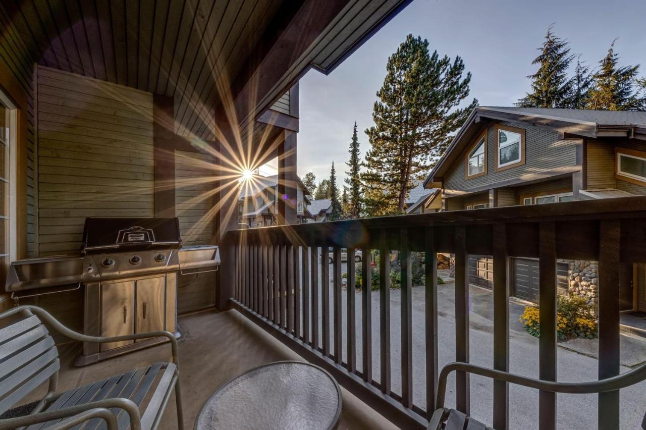 Snowy Creek 14 Villa Whistler Exterior photo